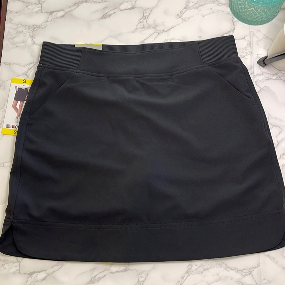 Golf Black Skirt